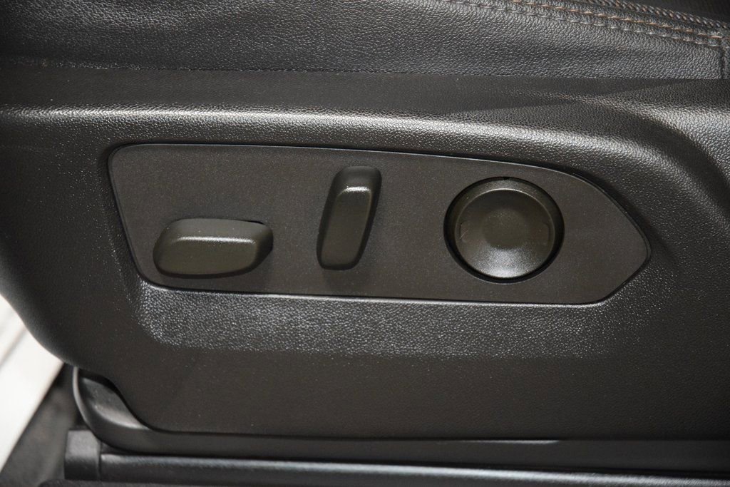 Used 2022 Chevrolet Silverado 1500 High Country image 34