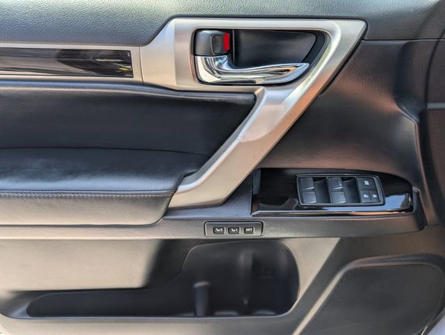 Used 2018 Lexus GX 460 w/ Navigation Package AWD/4WD image 32
