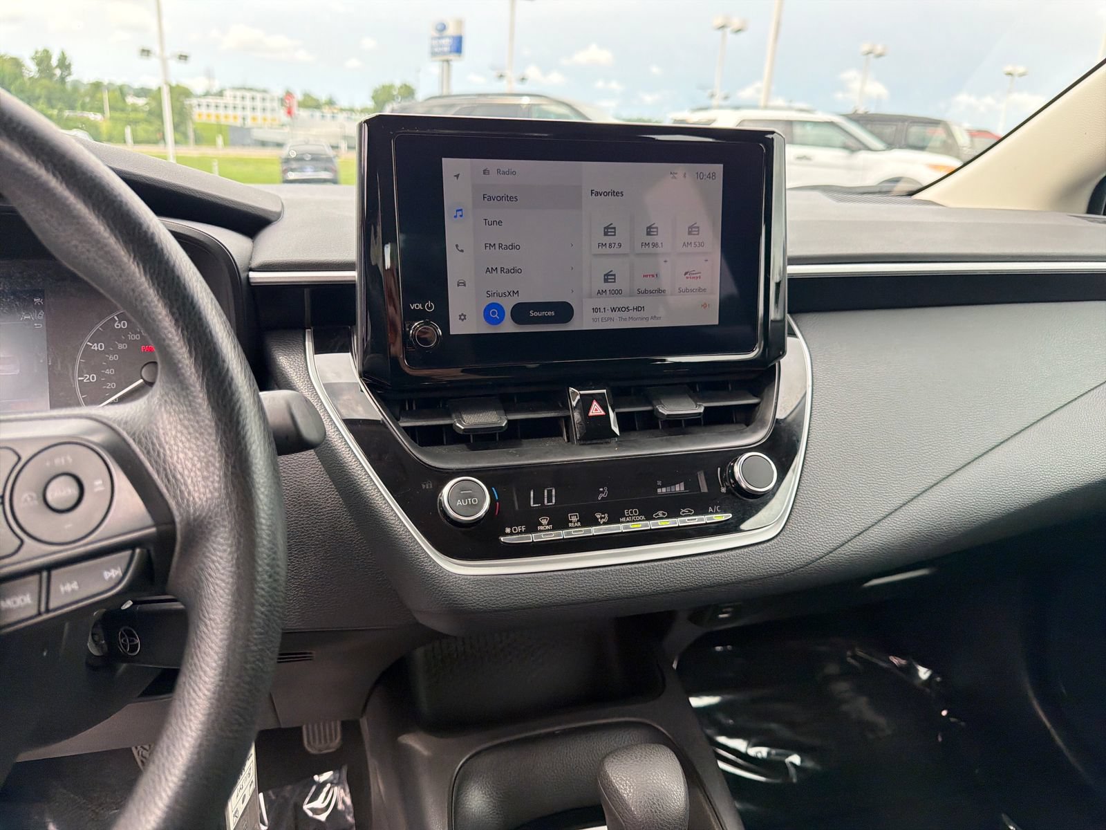 Used 2025 Toyota Corolla LE FWD image 32