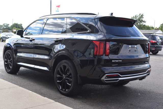 Used 2023 Kia Sorento EX AWD/4WD image 16