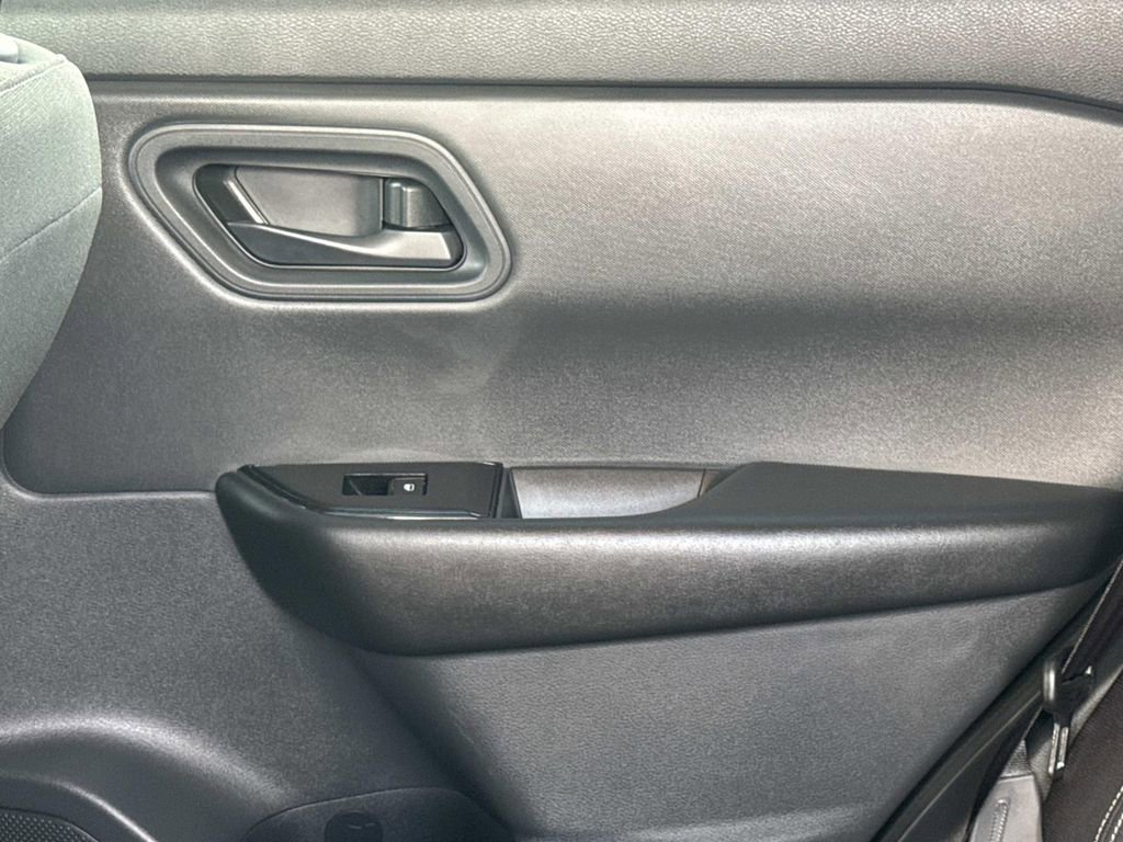 Certified 2025 Nissan Rogue S image 14