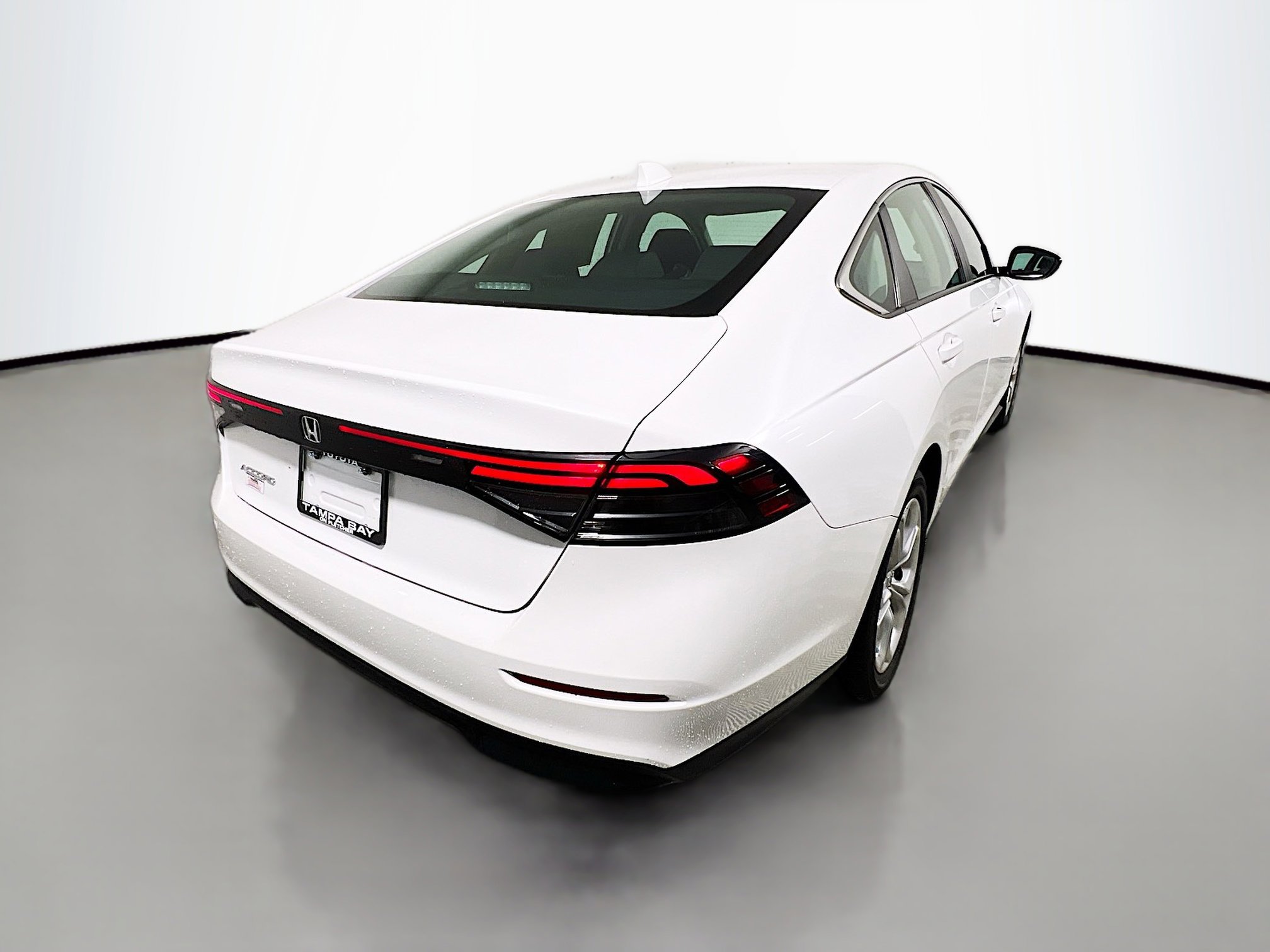 Used 2023 Honda Accord LX image 4