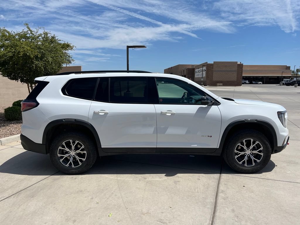 Used 2024 GMC Acadia AT4 w/ Luxury Package AWD/4WD image 6