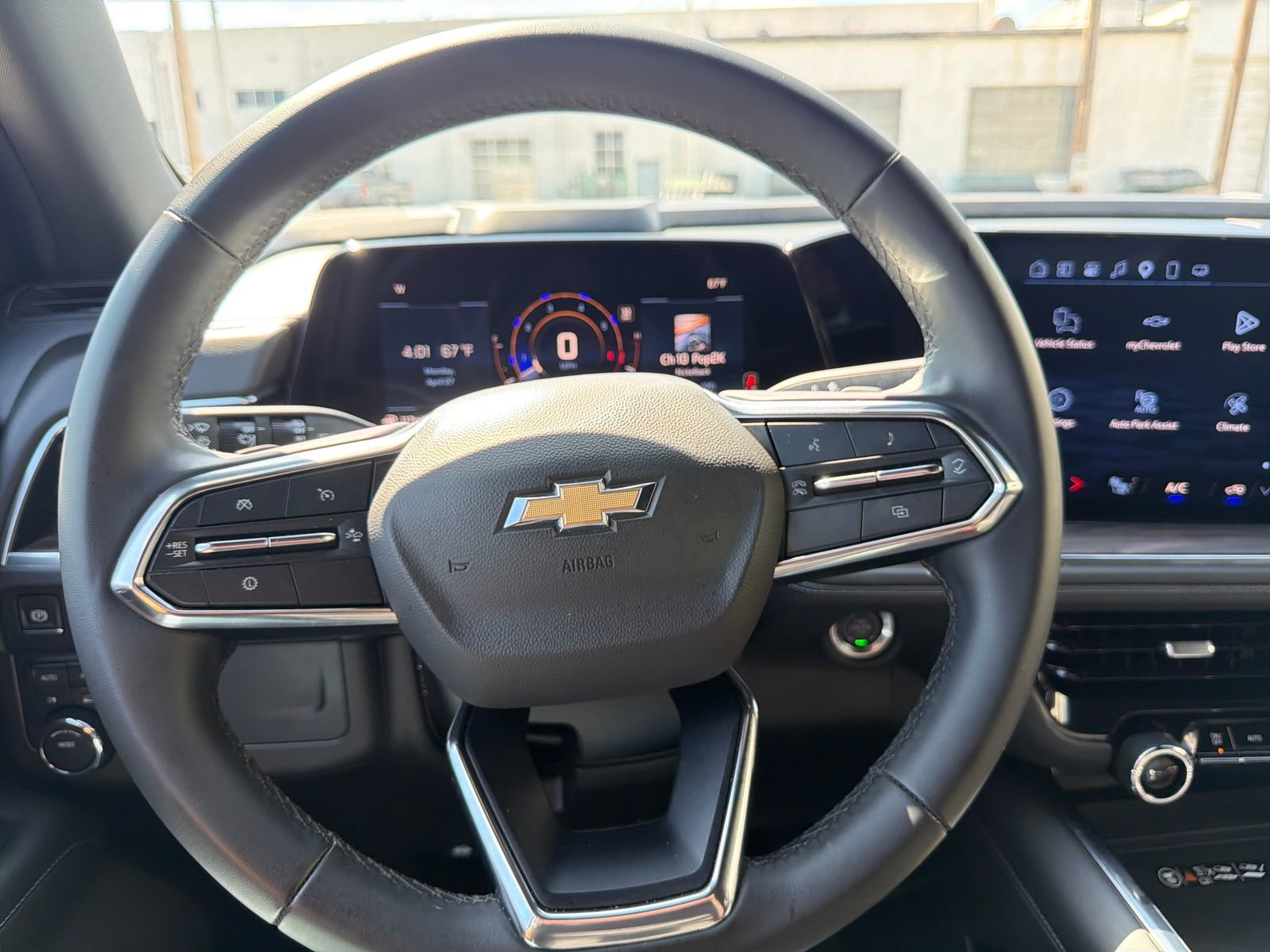 Used 2025 Chevrolet Tahoe LT AWD/4WD image 23