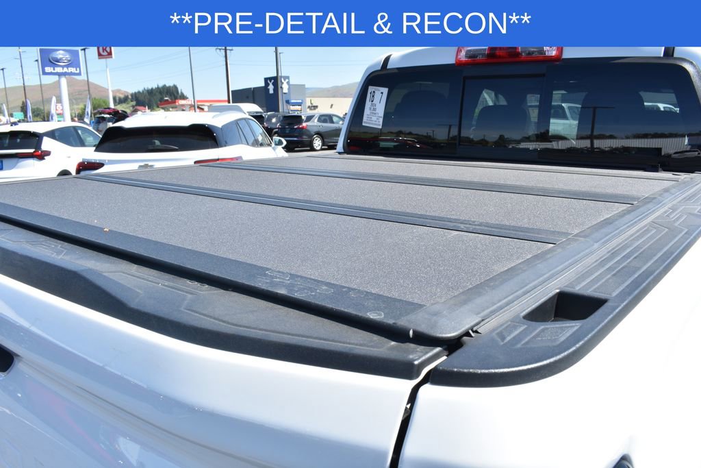 Used 2024 Chevrolet Colorado ZR2 w/ Technology Package AWD/4WD image 5
