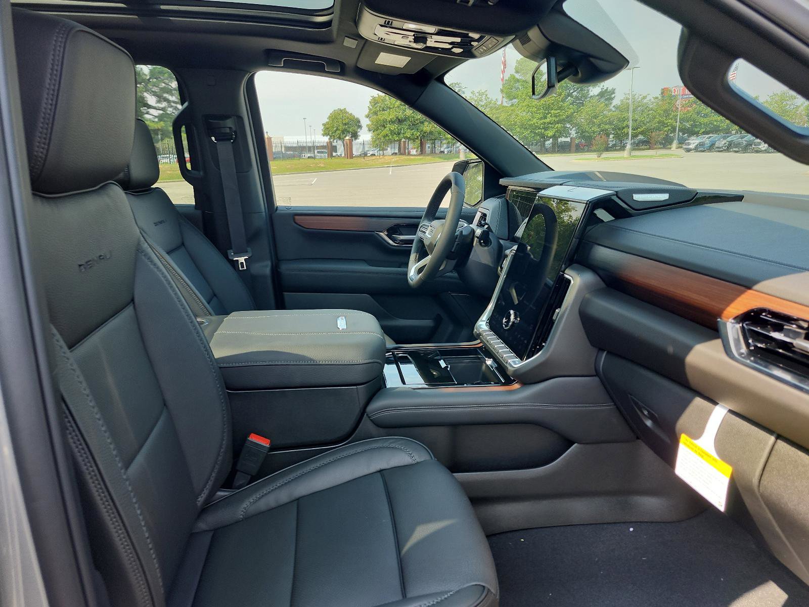 New 2026 GMC Yukon XL Denali w/ Sun & Power Step Package image 6