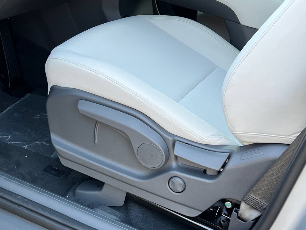 New 2026 Hyundai Santa Fe SE AWD/4WD image 8