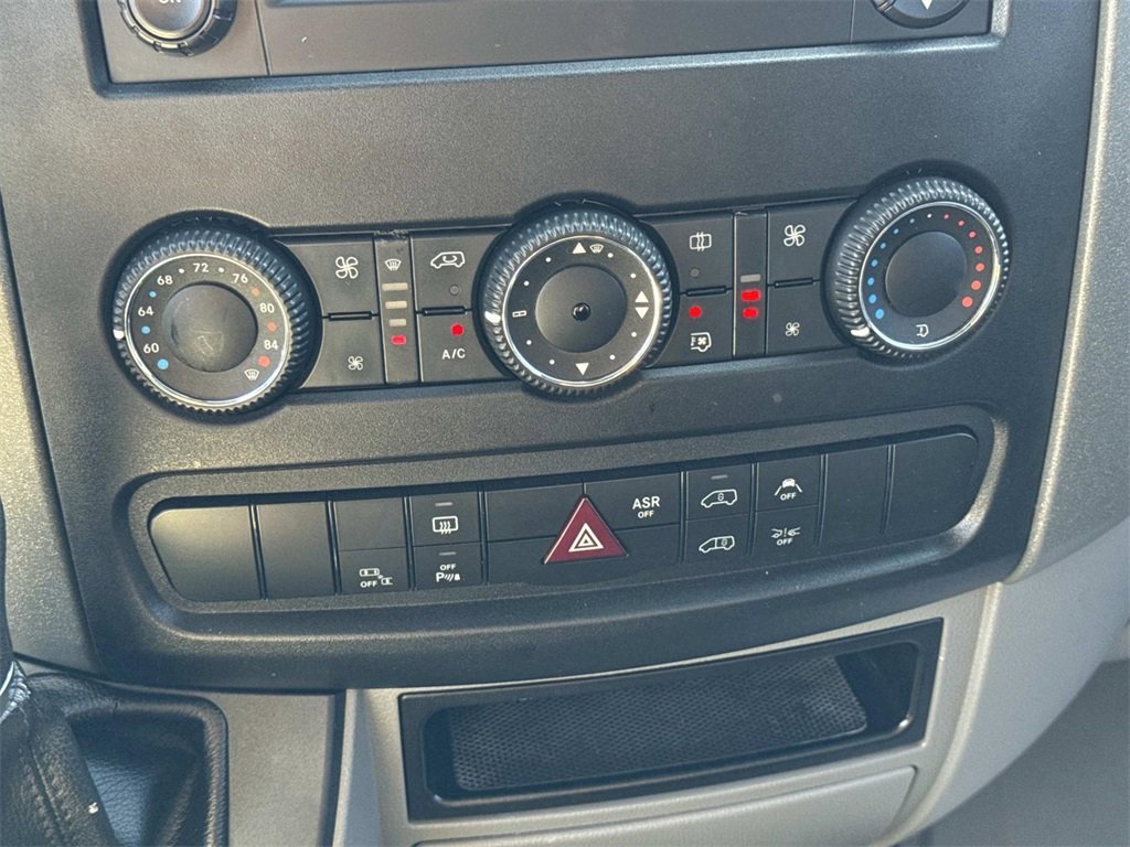 Used 2018 Mercedes-Benz Sprinter 2500 image 22