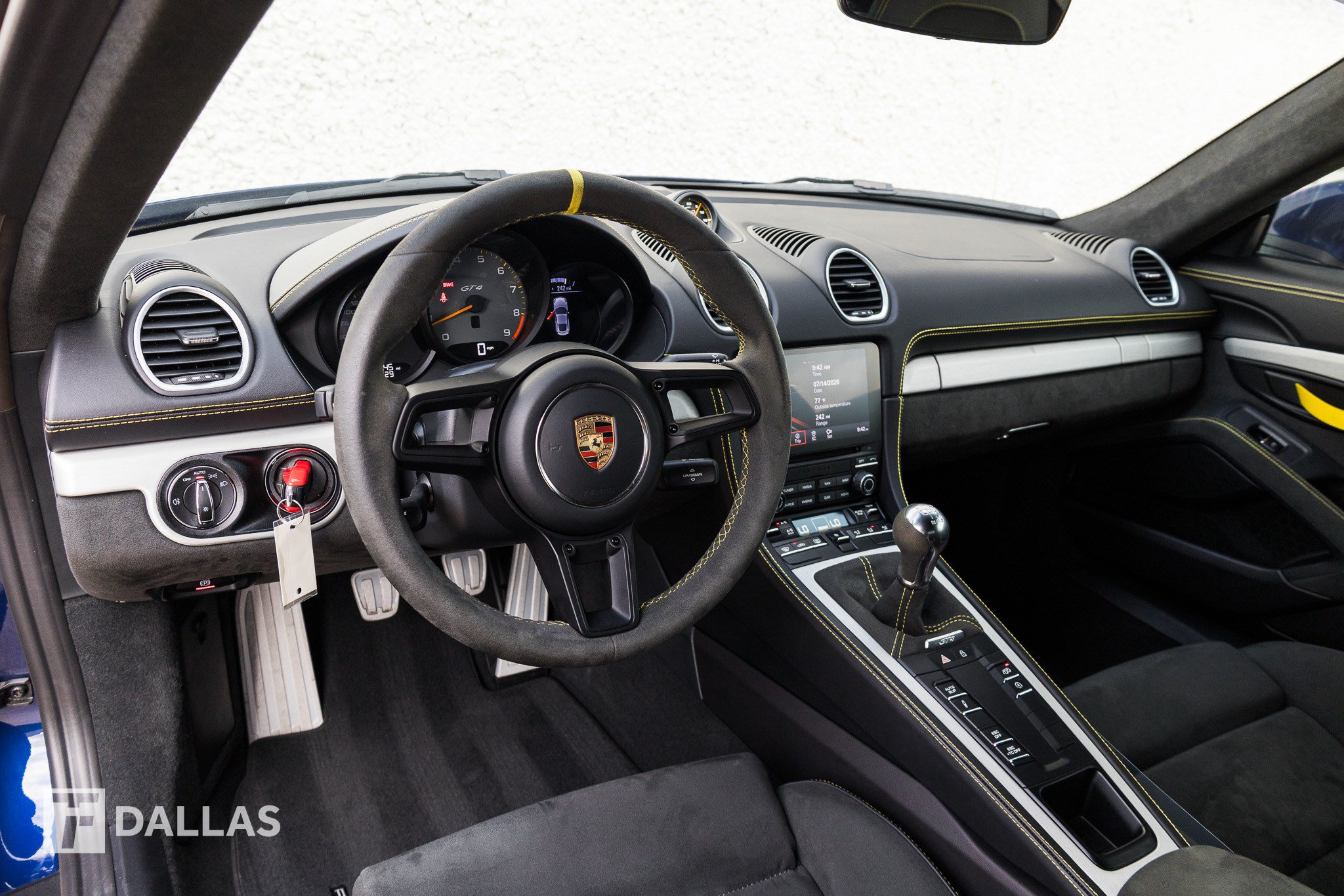 Used 2023 Porsche 718 Cayman GT4 RWD image 27