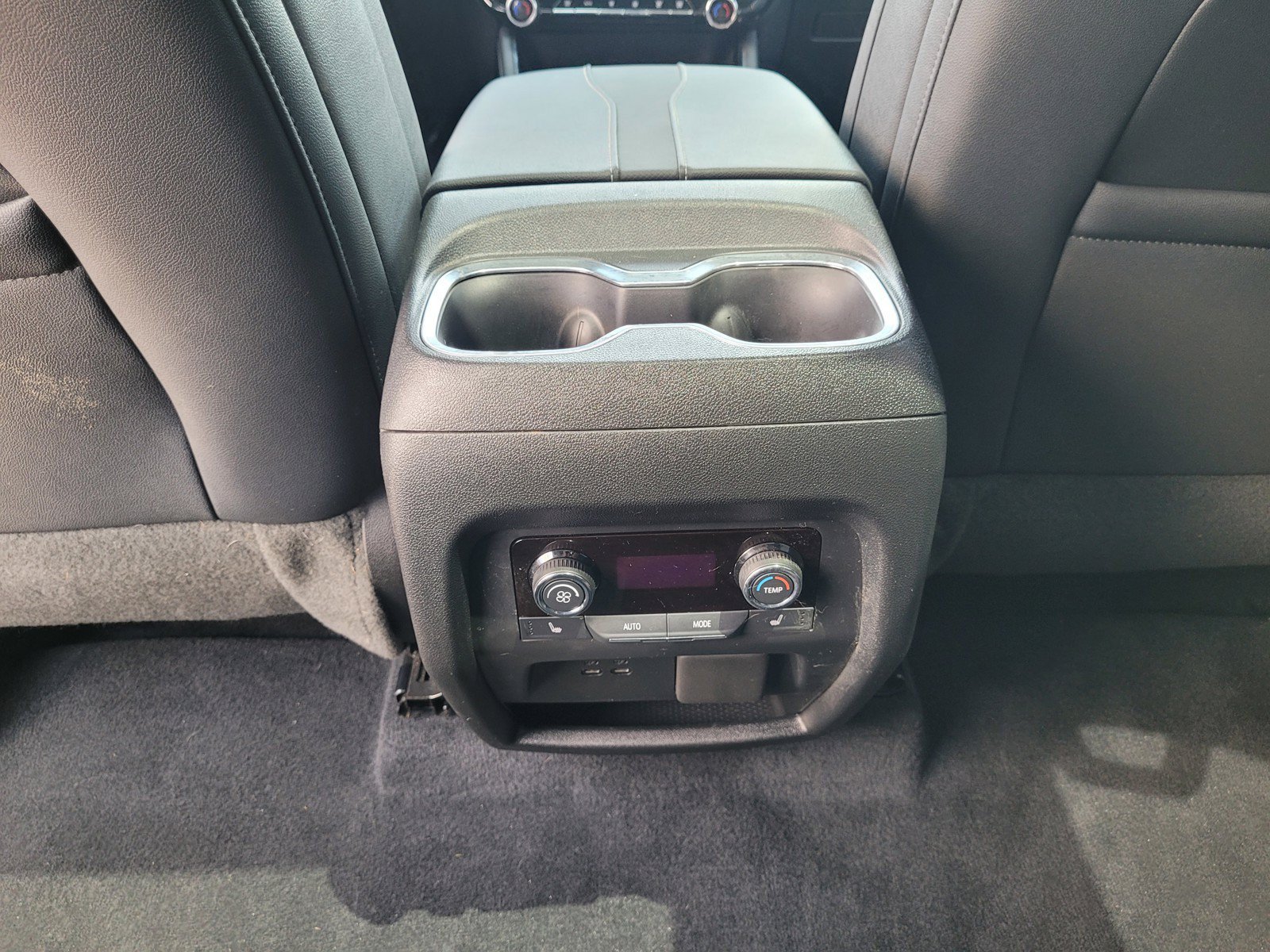 Used 2024 Chevrolet Traverse RS w/ LPO, Floor Liner Package AWD/4WD image 16