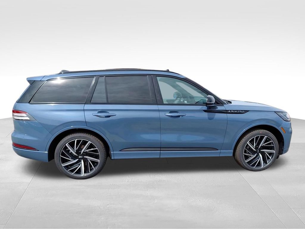 New 2026 Lincoln Aviator Black Label w/ Jet Appearance Package AWD/4WD image 10