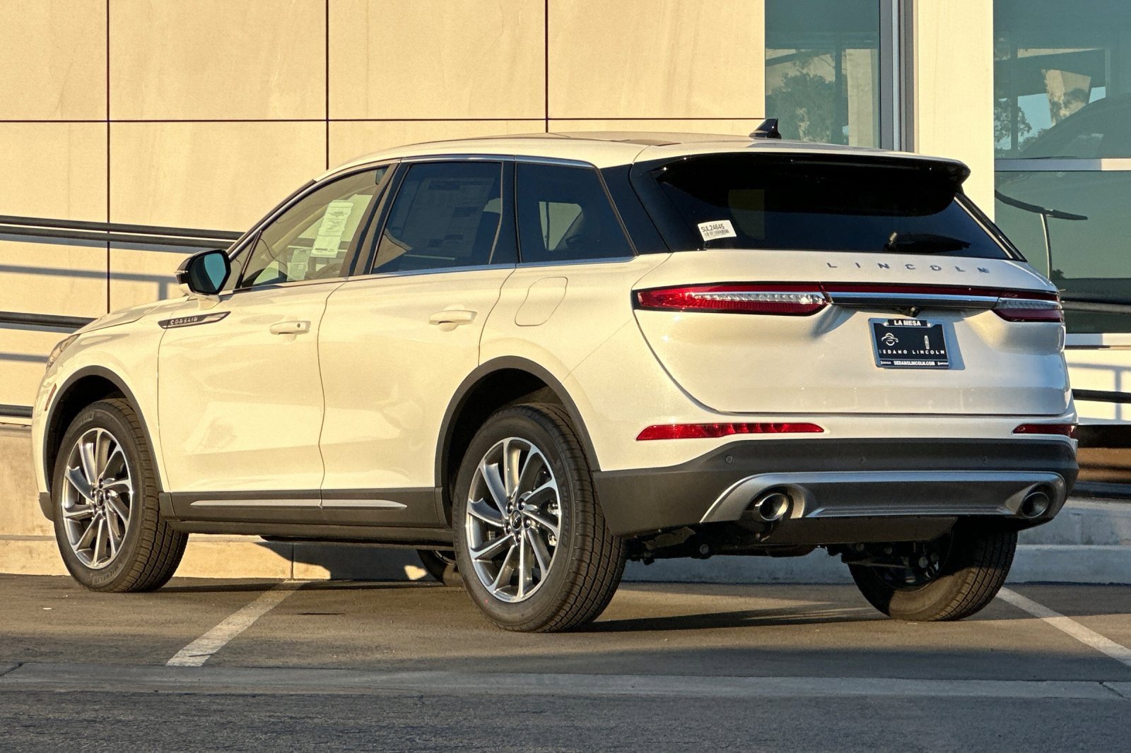 New 2025 Lincoln Corsair FWD w/ Equipment Group 101A image 5