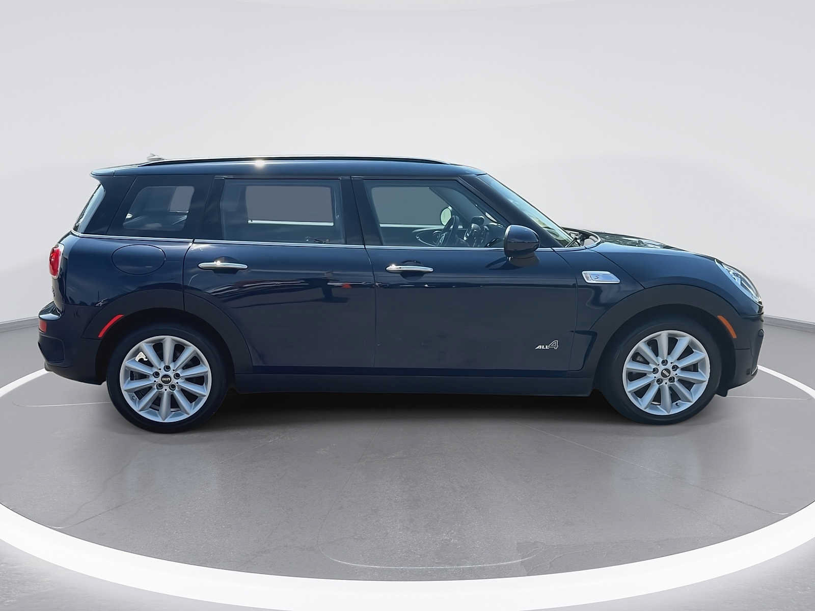 Used 2017 MINI Cooper Clubman S AWD/4WD image 9