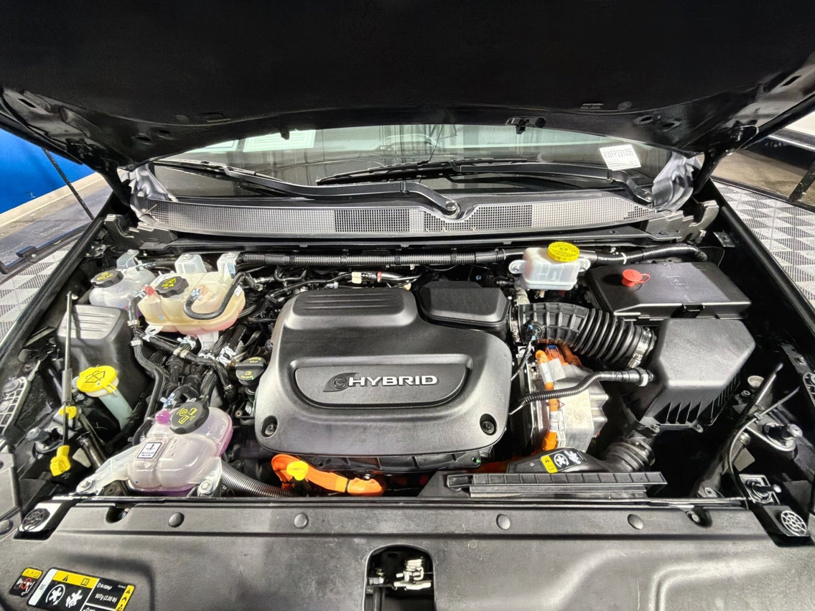 Used 2023 Chrysler Pacifica Touring-L image 34
