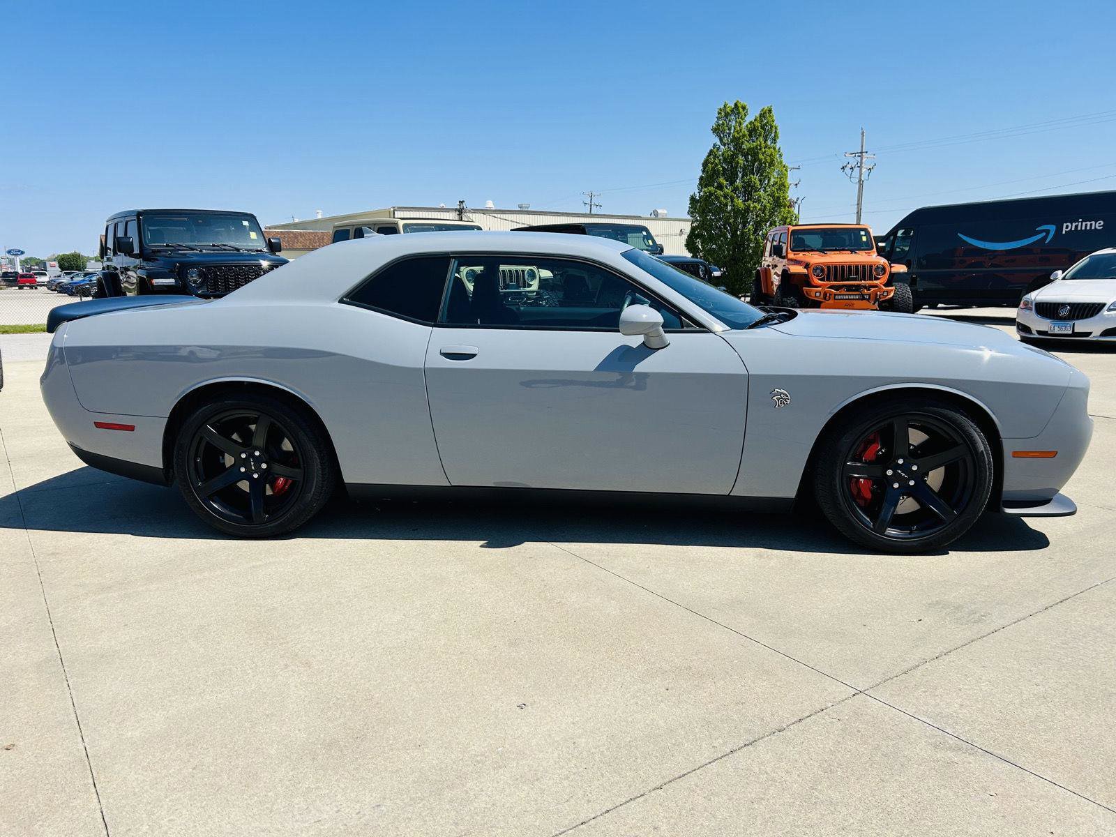 Used 2021 Dodge Challenger SRT Hellcat RWD image 34