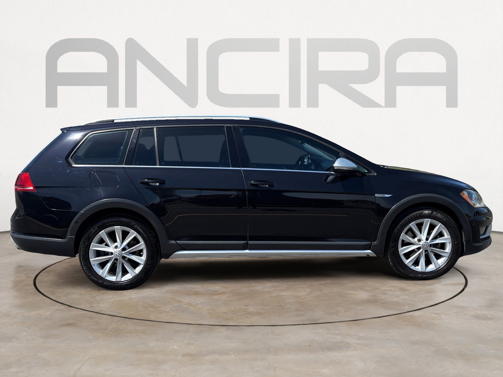 Used 2017 Volkswagen Golf Alltrack SE image 12