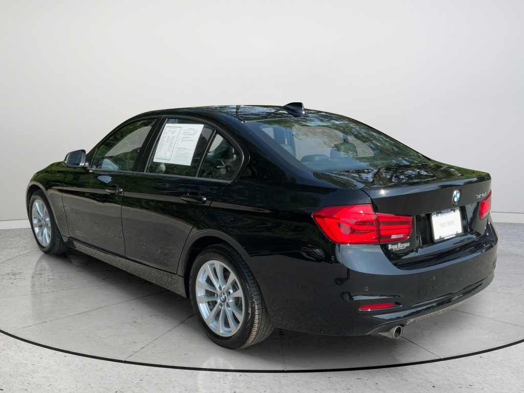 Used 2016 BMW 320i Sedan RWD image 9
