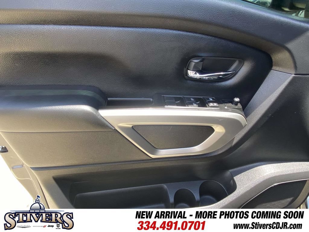 Used 2023 Nissan Titan SV w/ SV Convenience Package RWD image 49