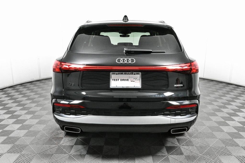 New 2025 Audi Q5 Premium Plus w/ Premium Plus AWD/4WD image 20