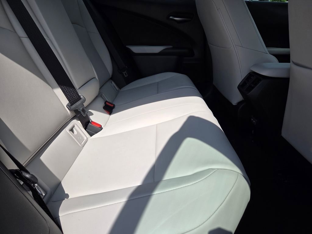 New 2026 Lexus UX 300h AWD image 34