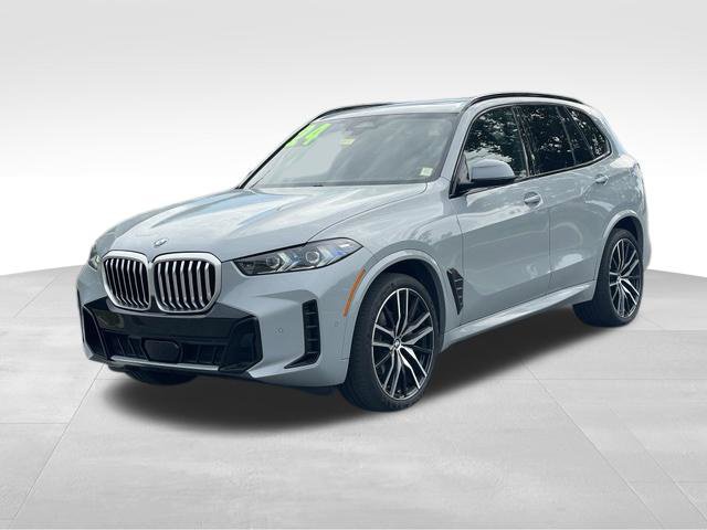 Used 2024 BMW X5 xDrive40i w/ M Sport Package AWD/4WD image 2