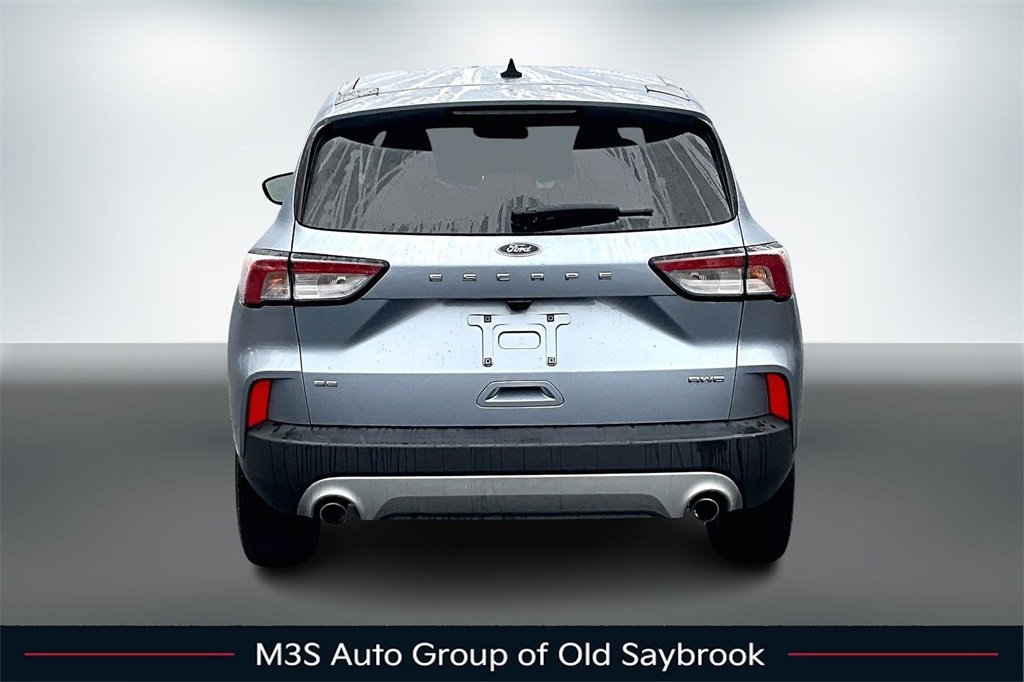Used 2022 Ford Escape SE image 5