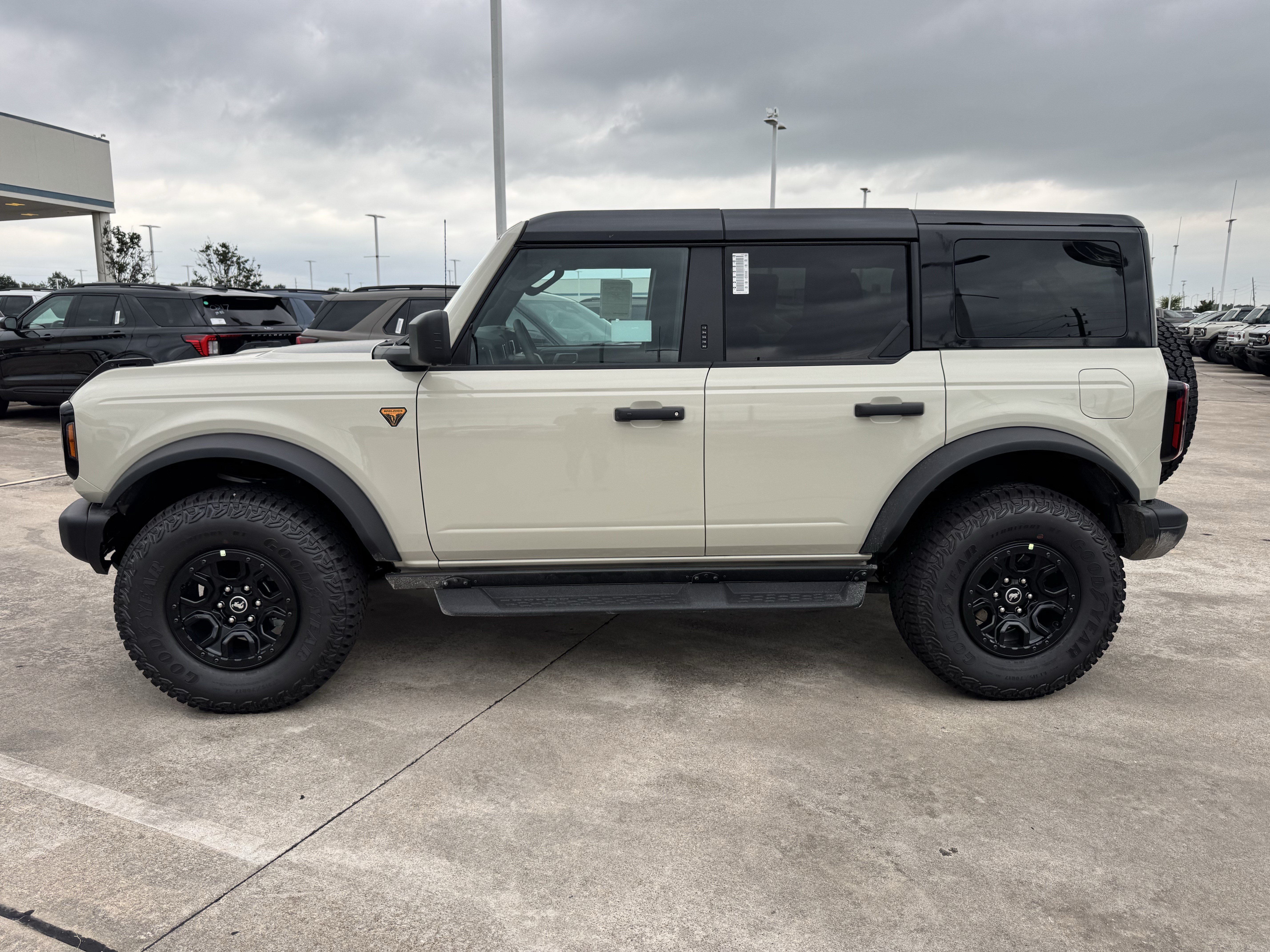 New 2026 Ford Bronco Badlands AWD/4WD image 5