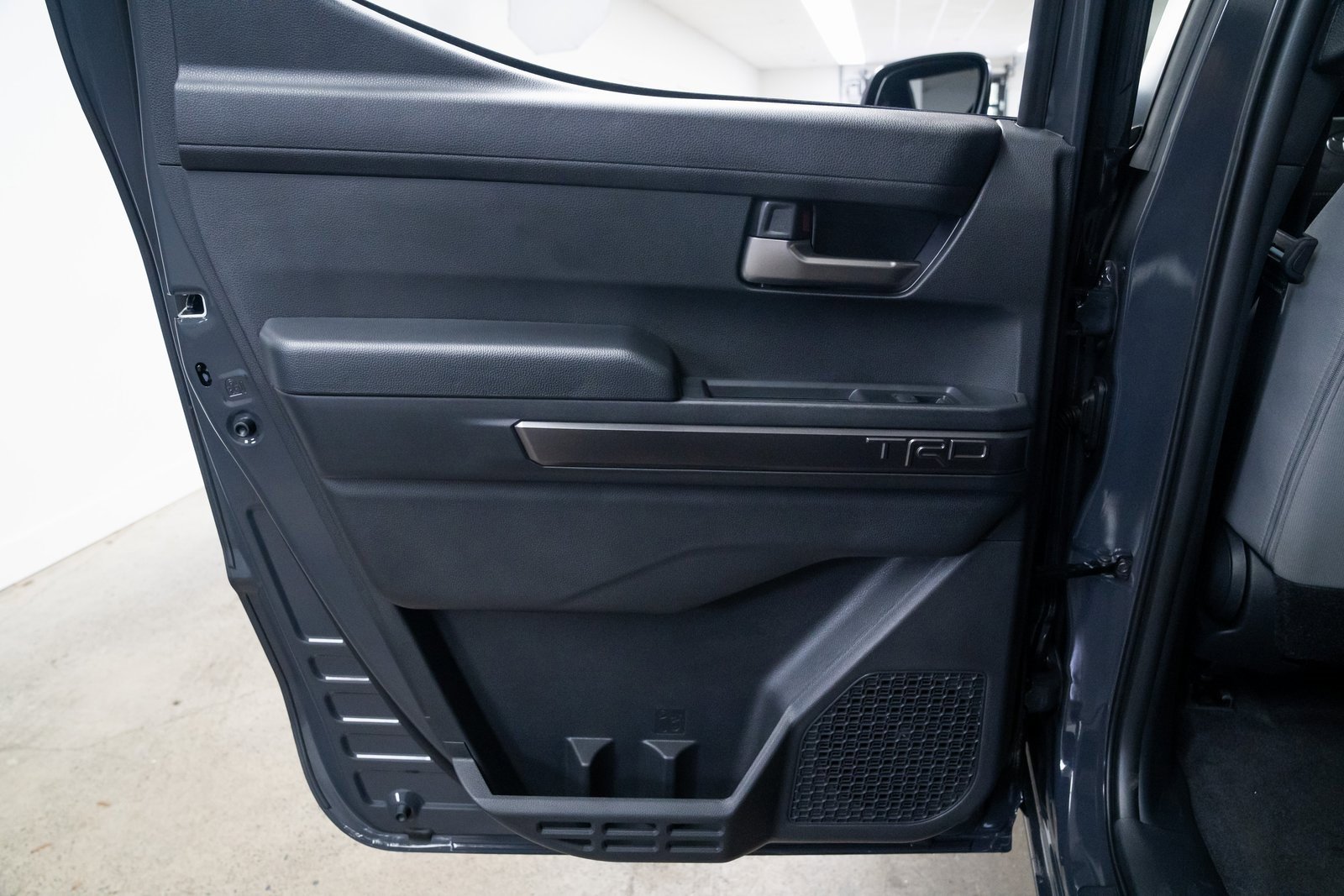 Used 2025 Toyota Tacoma TRD Off-Road image 18