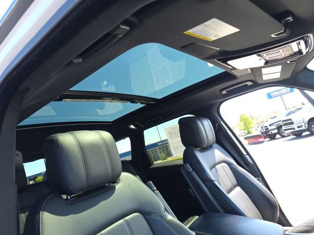 Used 2020 Land Rover Range Rover Sport HSE image 46