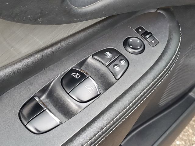 Used 2017 Nissan Murano SL w/ SL Technology Package image 16