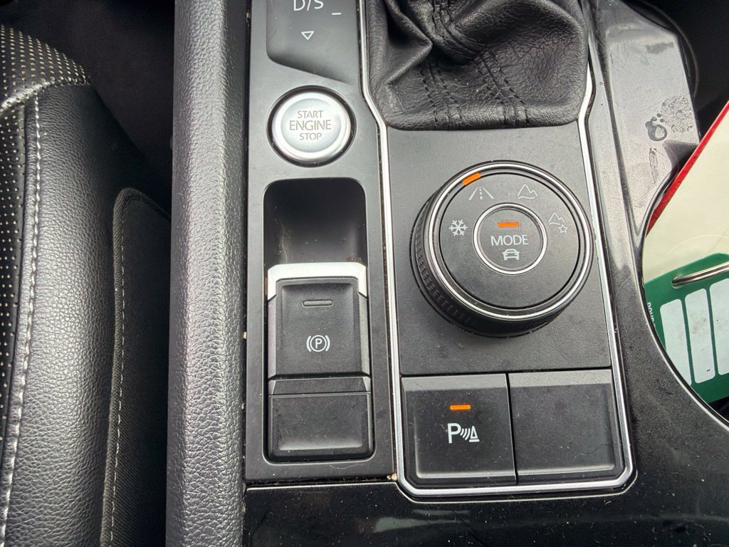 Used 2019 Volkswagen Atlas SEL AWD/4WD image 26