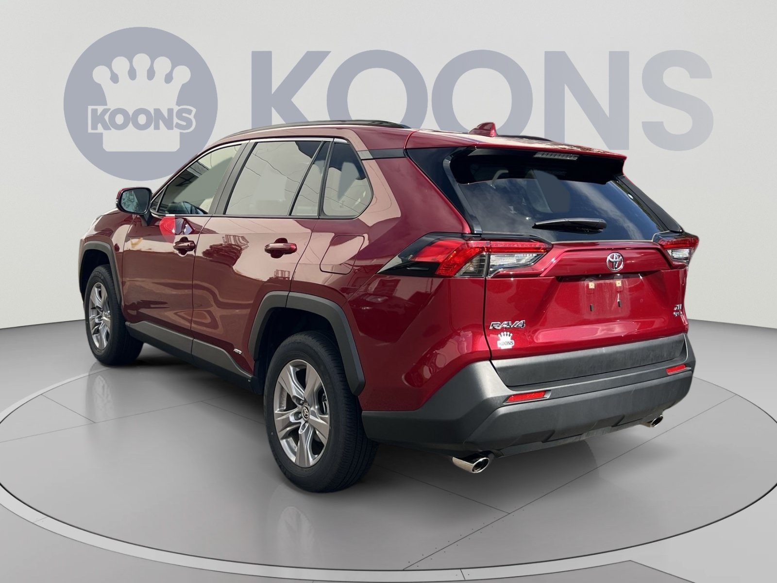 Used 2025 Toyota RAV4 XLE AWD/4WD image 4