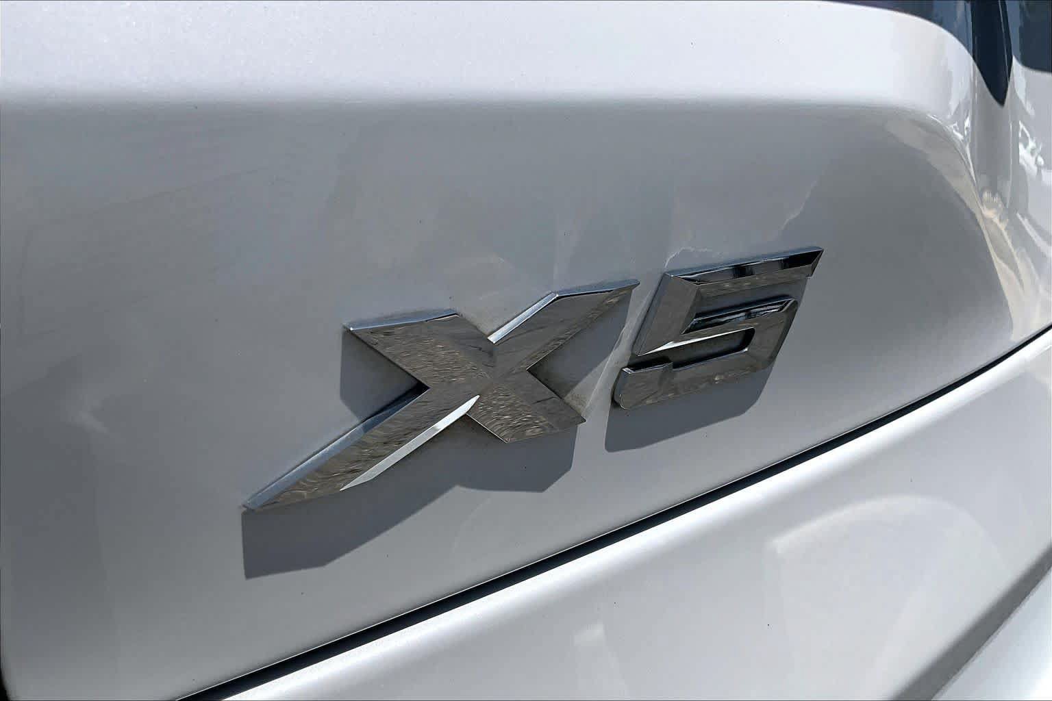 Used 2022 BMW X5 sDrive40i w/ M Sport Package RWD image 10