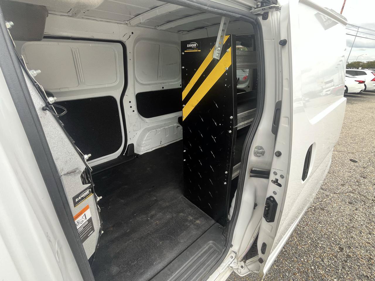 Used 2019 Nissan NV200 SV w/ Back Door Glass Package FWD image 3