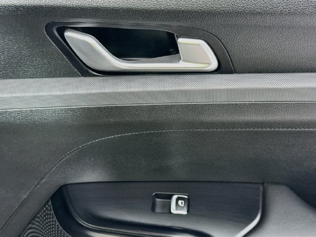 Used 2022 Kia K5 LXS FWD image 28