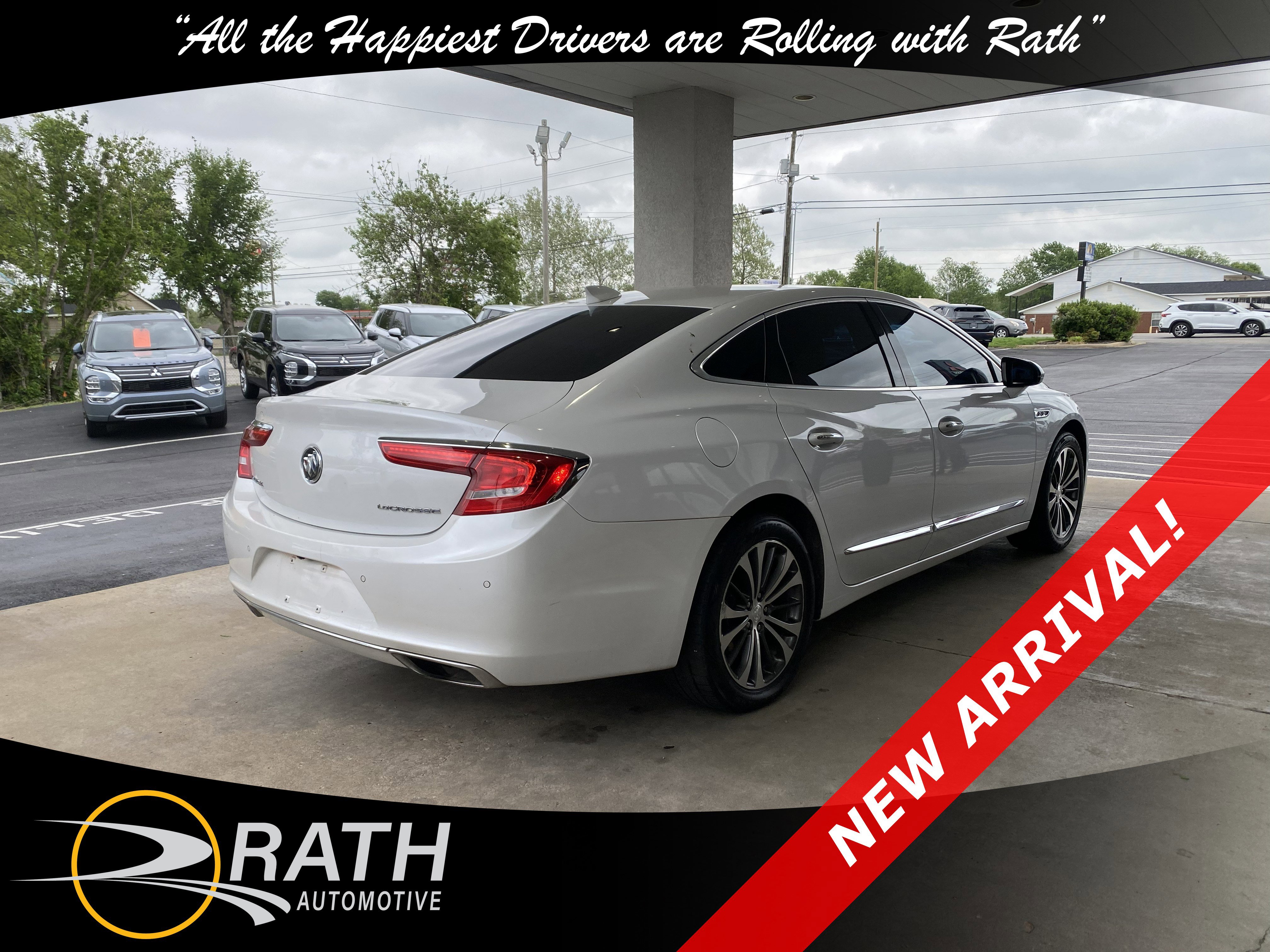 Used 2017 Buick LaCrosse Essence w/ Sights and Sounds Package image 4