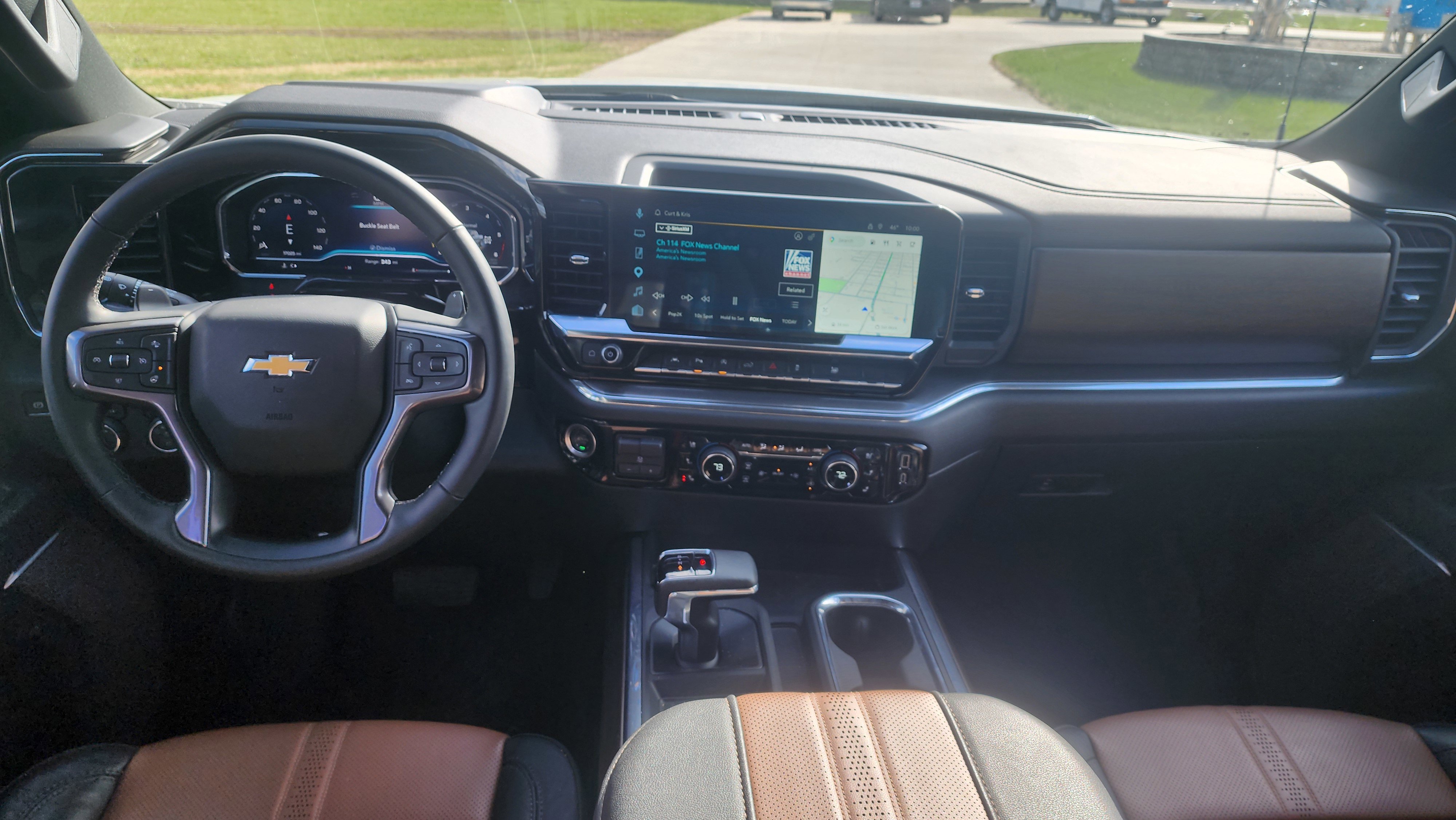 Used 2025 Chevrolet Silverado 1500 High Country image 9