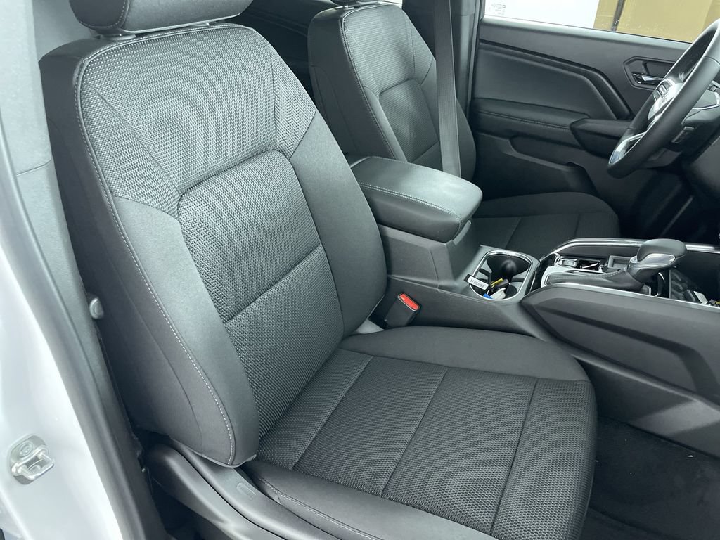 Used 2025 GMC Canyon Elevation RWD image 28