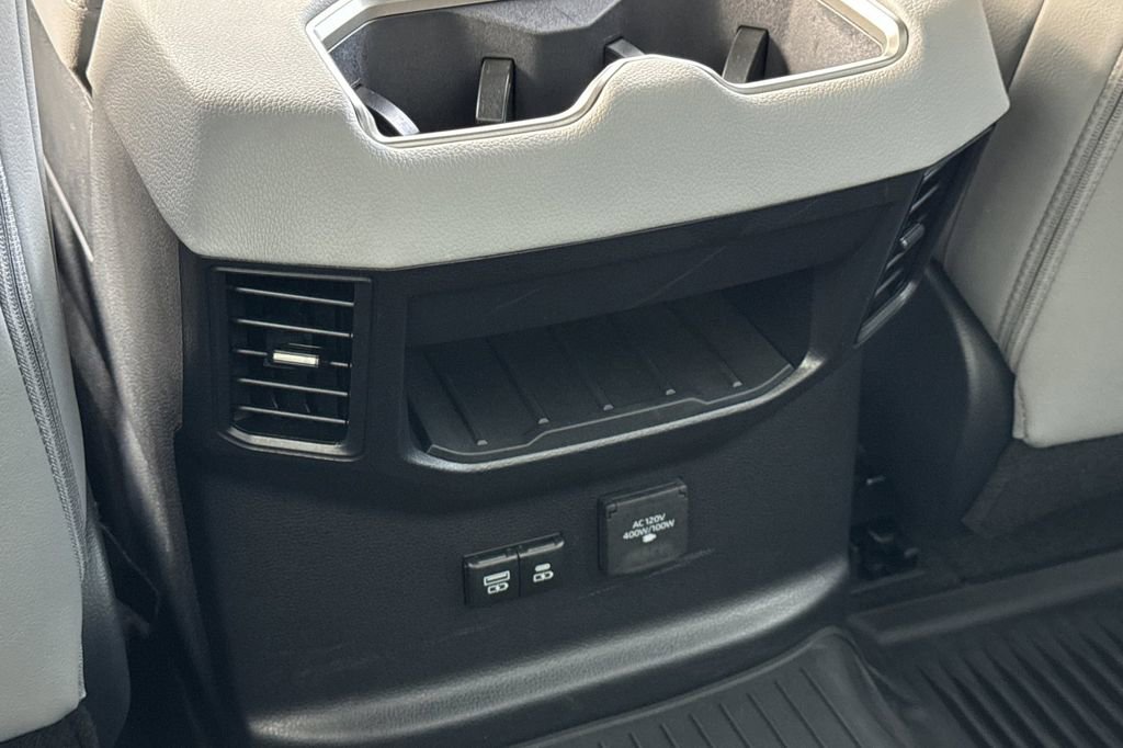 Used 2025 Toyota Tundra Limited image 16