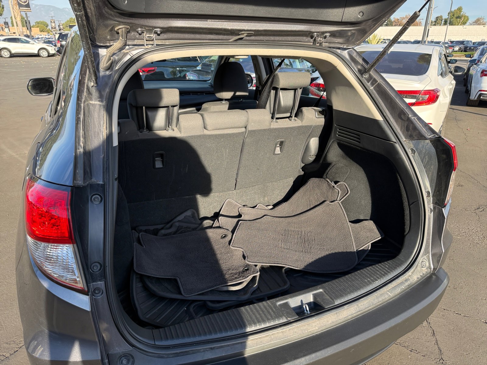 Used 2021 Honda HR-V LX image 21