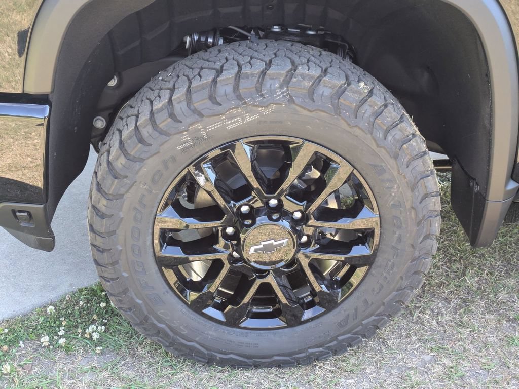 New 2026 Chevrolet Silverado 2500 LTZ w/ Trail Boss Package AWD/4WD image 7