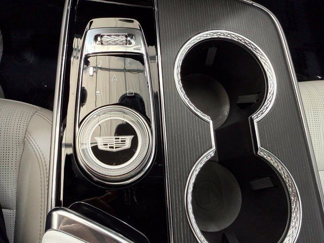 Used 2025 Cadillac Lyriq Luxury w/ LPO, Floor Liner Package AWD/4WD image 38