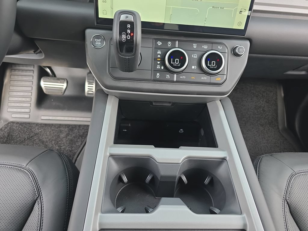 New 2026 Land Rover Defender 110 X AWD/4WD image 25