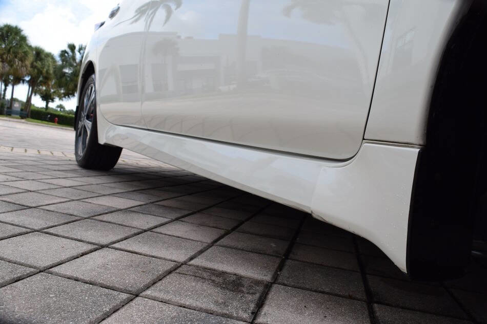 Used 2022 Nissan Leaf SV image 27