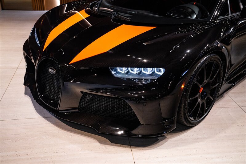 Used 2022 Bugatti Chiron Super Sport AWD/4WD image 12