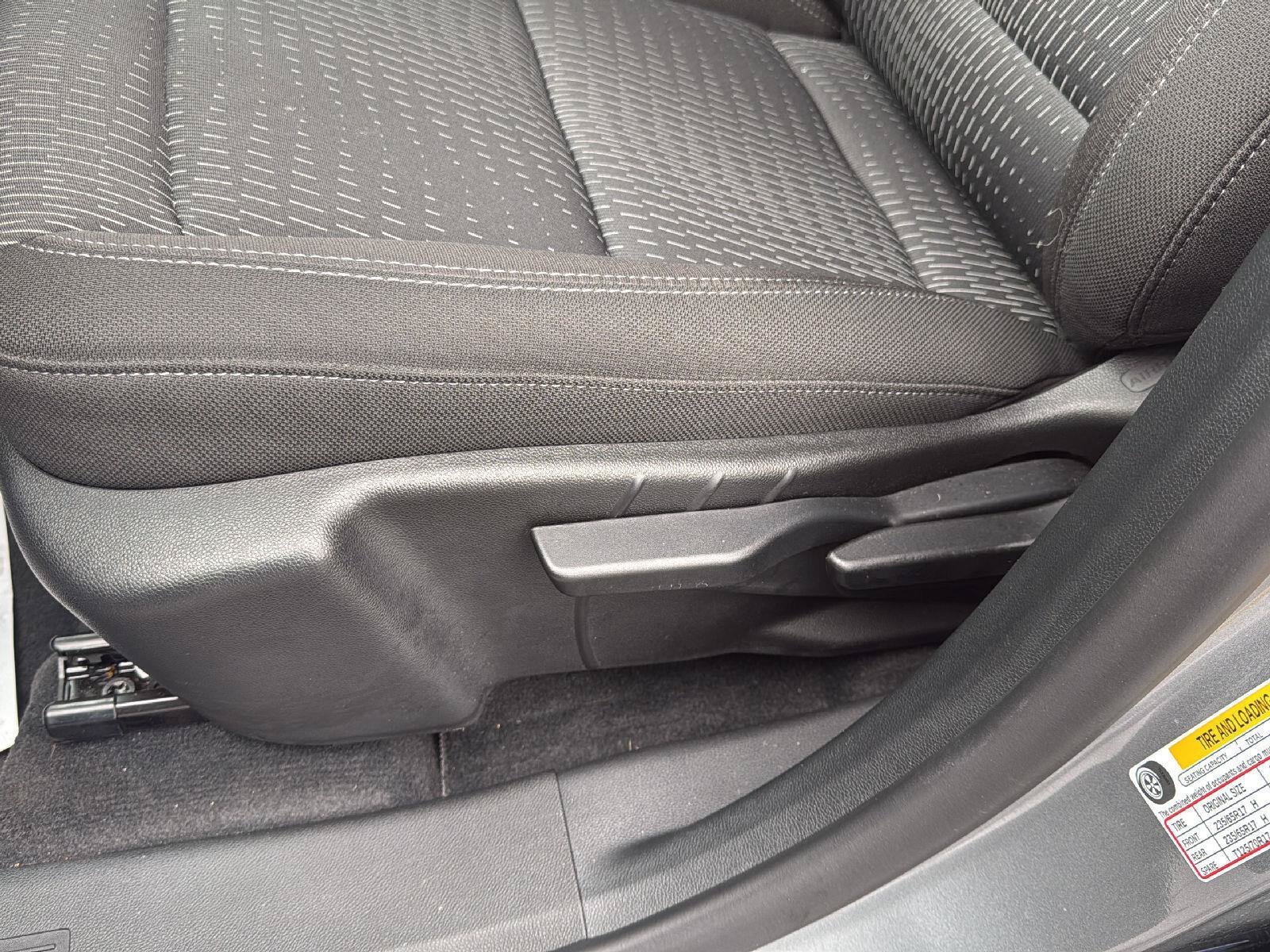 Used 2026 Chevrolet Equinox LT AWD/4WD image 20
