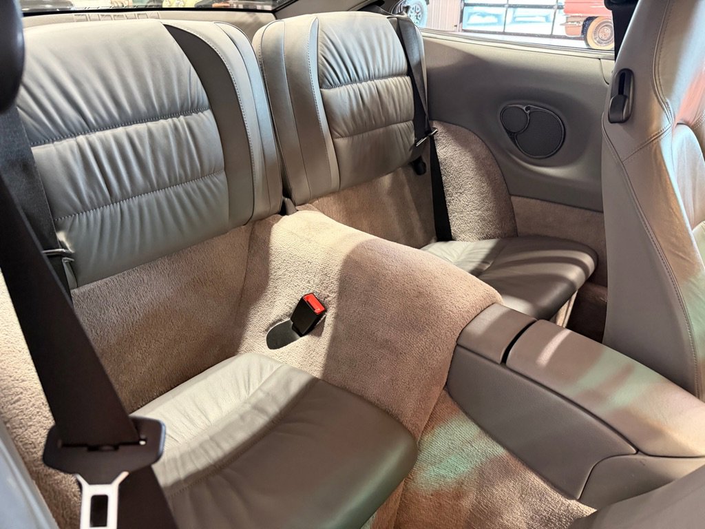 Used 2001 Porsche 911 Carrera 4 image 22