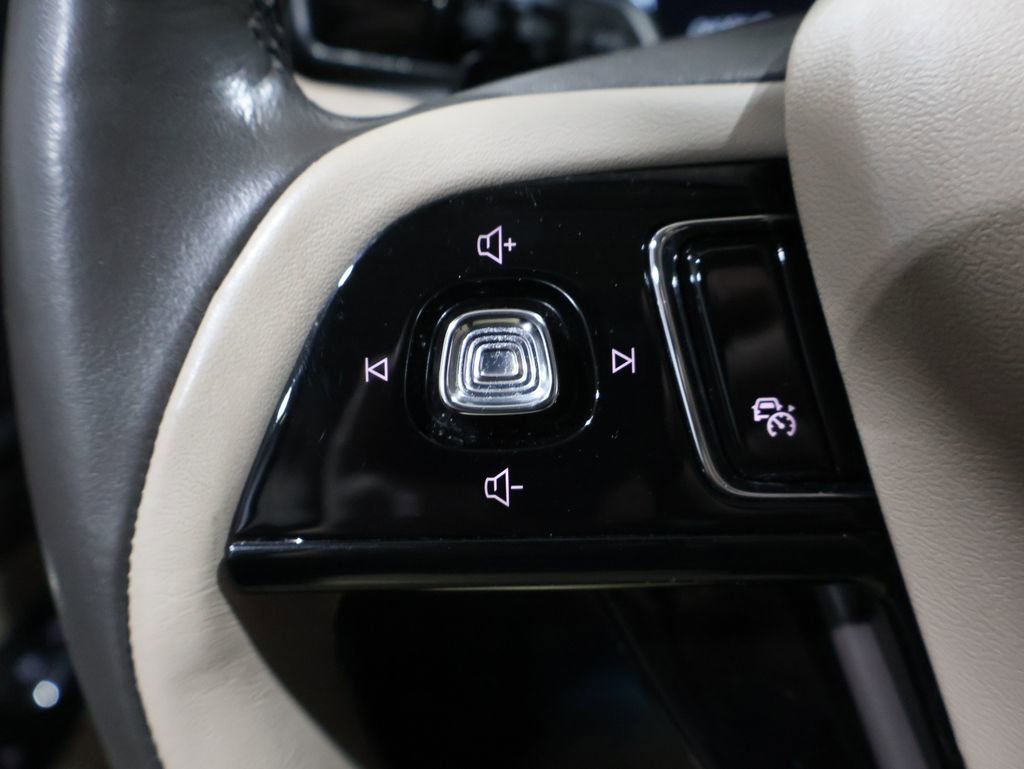 Used 2022 Lincoln Corsair Reserve w/ Equipment Group 201A image 32