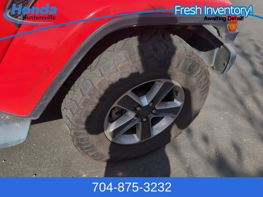 Used 2020 Jeep Wrangler Unlimited Sahara image 9