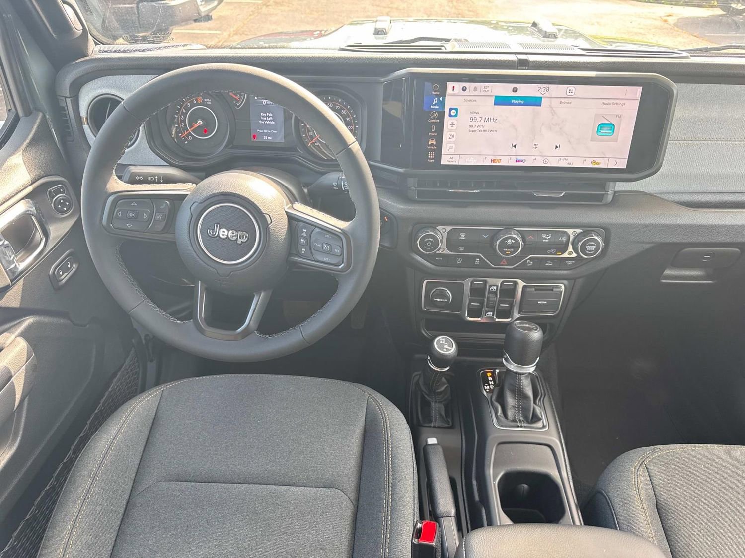New 2025 Jeep Gladiator Sport AWD/4WD image 16